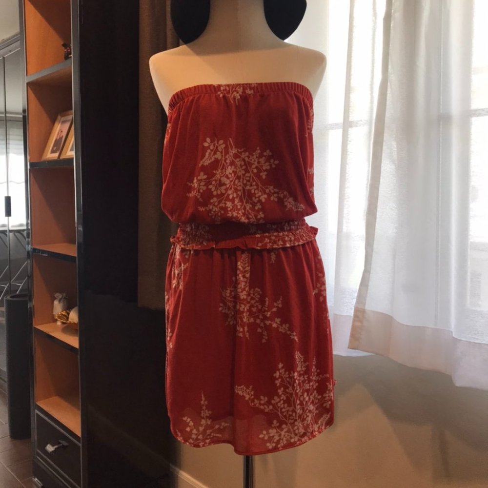 (AA6) USED-LIKE-NEW Strapless Party Dress 100% Polyester